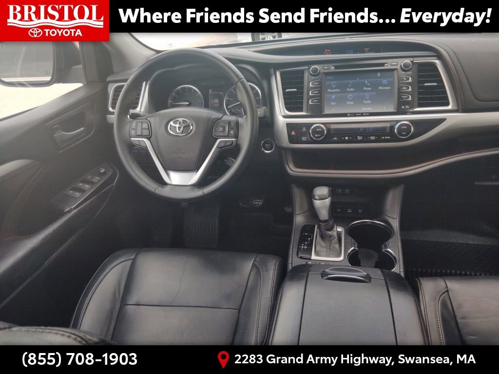 Used 2018 Toyota Highlander XLE AWD/4WD image 16