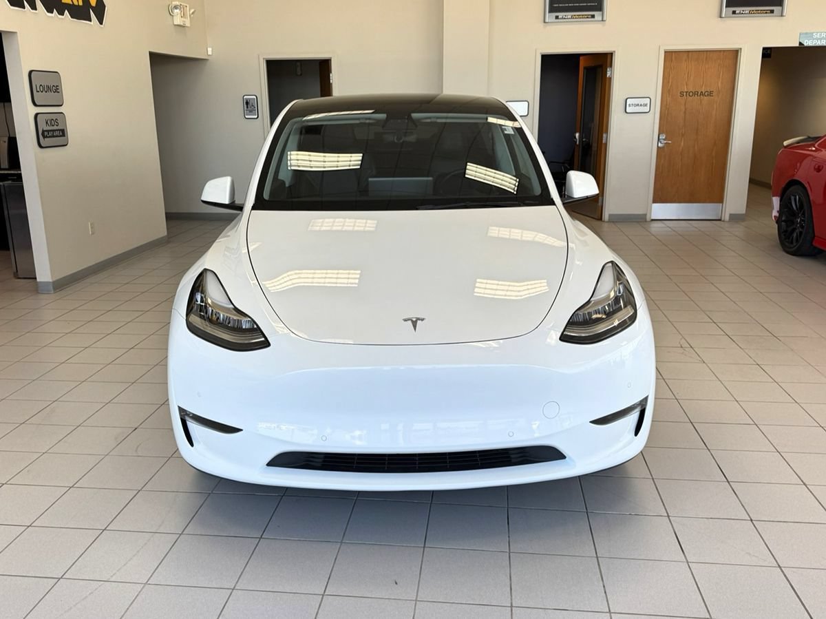 Used 2021 Tesla Model Y Long Range AWD/4WD image 3