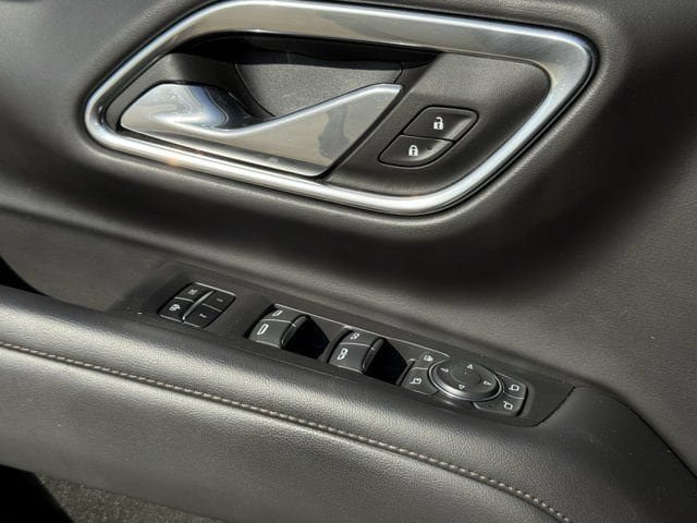 Used 2024 Chevrolet Tahoe High Country w/ Advanced Technology Package AWD/4WD image 25