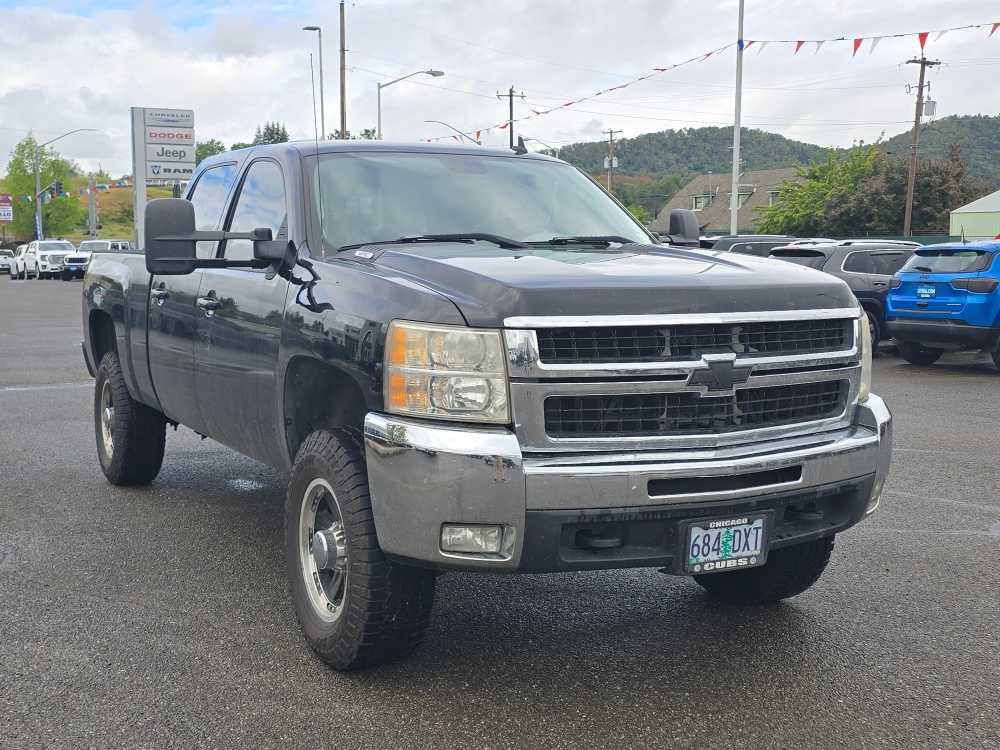 Used 2008 Chevrolet Silverado 2500 LTZ w/ Suspension Package, Off-Road image 4