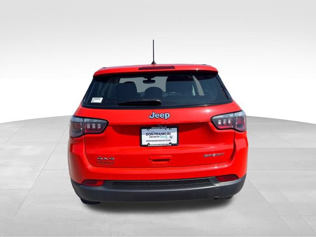 Used 2018 Jeep Compass Sport AWD/4WD video 4