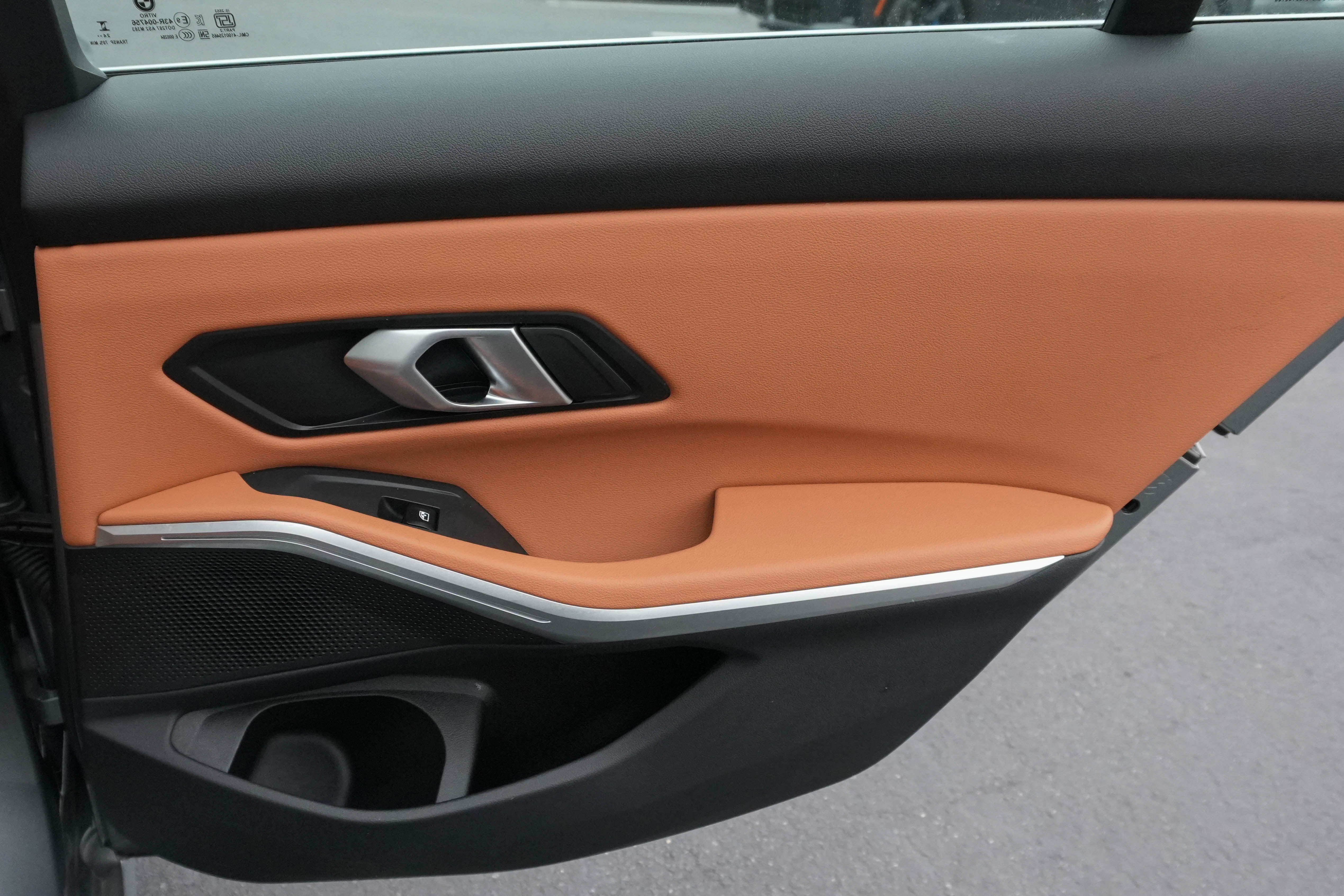 Certified 2025 BMW 330i Sedan RWD image 33