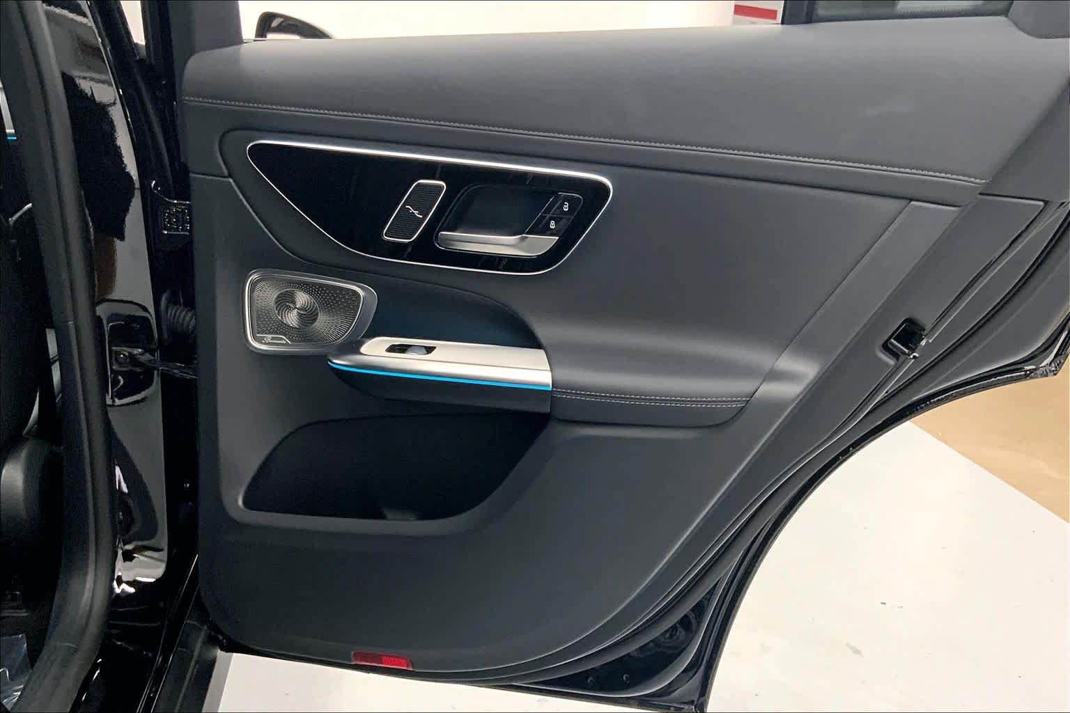 Used 2023 Mercedes-Benz GLC 300 image 13
