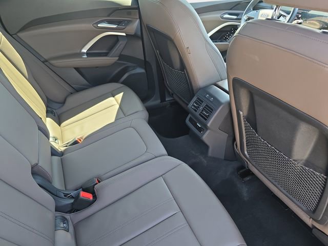 Used 2025 Audi Q5 Premium w/ Convenience Package image 13