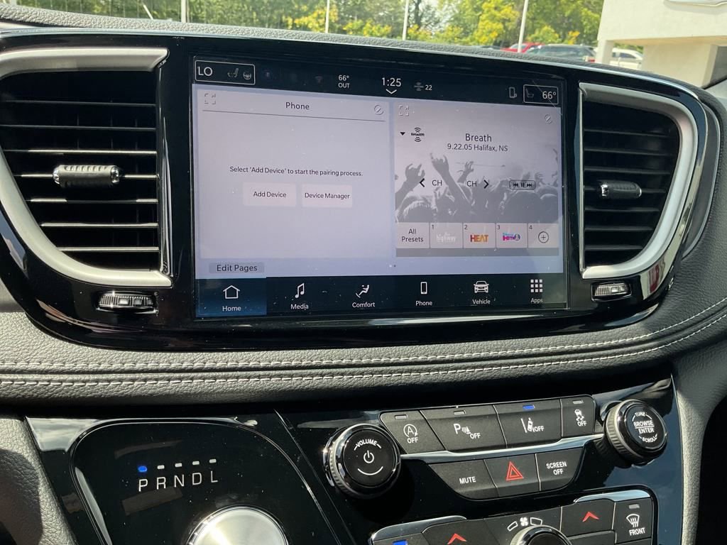 New 2026 Chrysler Pacifica Select image 20