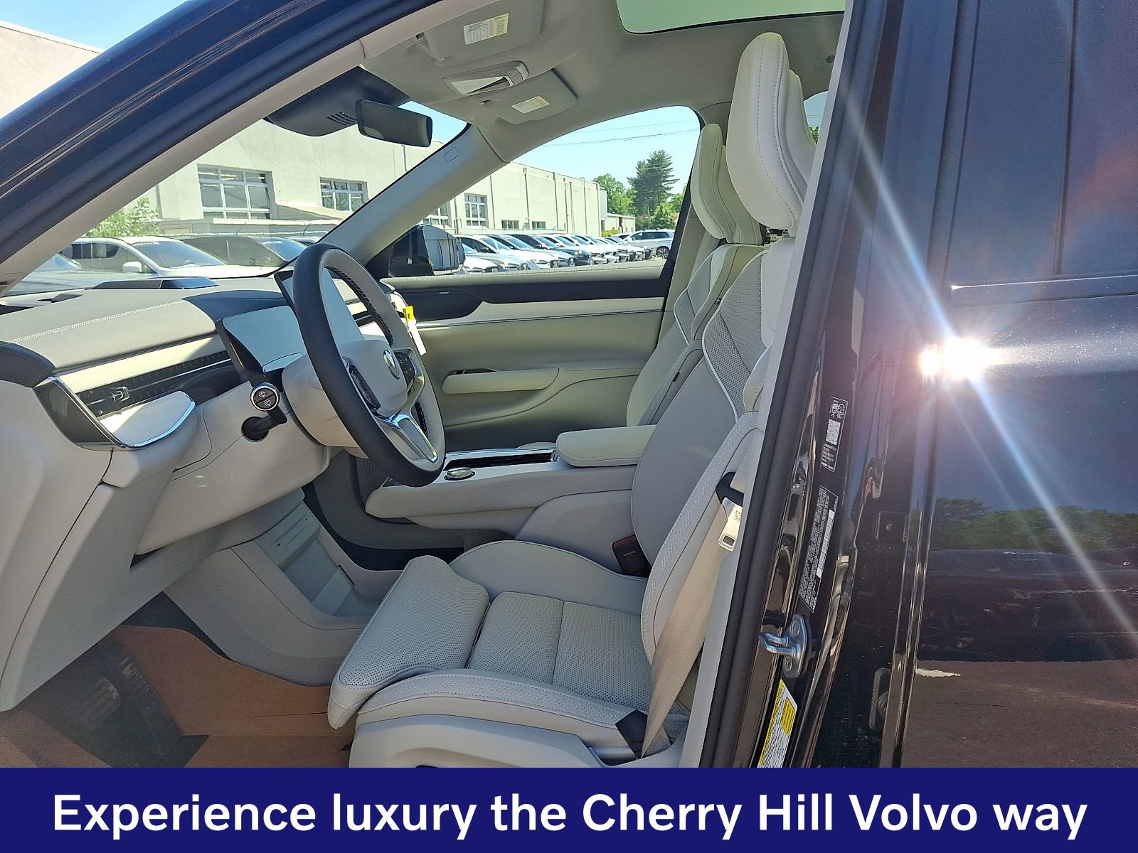 New 2026 Volvo EX90 Plus RWD image 10