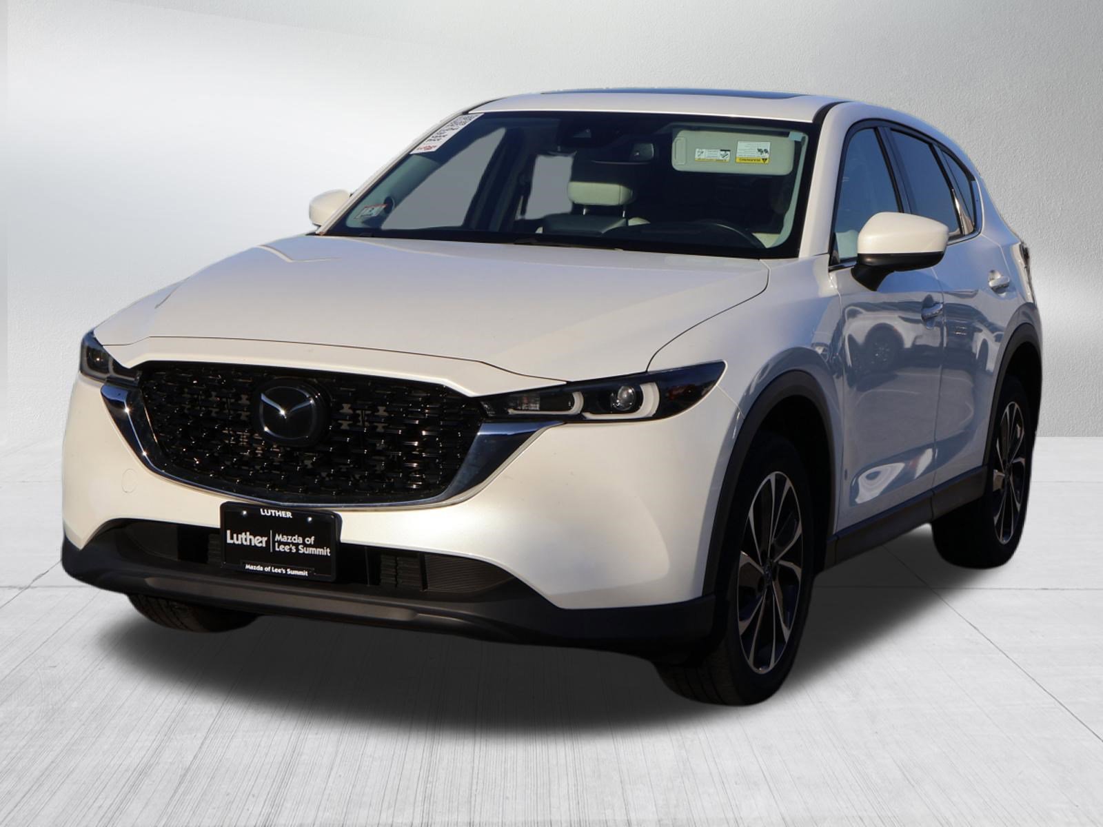 Used 2022 MAZDA CX-5 AWD 2.5 S w/ Premium Plus Pkg image 3