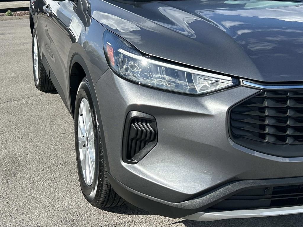 Used 2024 Ford Escape Active w/ Cold Weather Package image 11