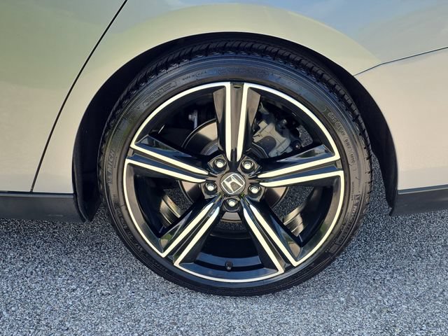 Used 2024 Honda Accord Sport image 7