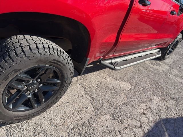 Used 2024 Chevrolet Silverado 1500 LT Trail Boss w/ LT Trail Boss Premium Package AWD/4WD image 9