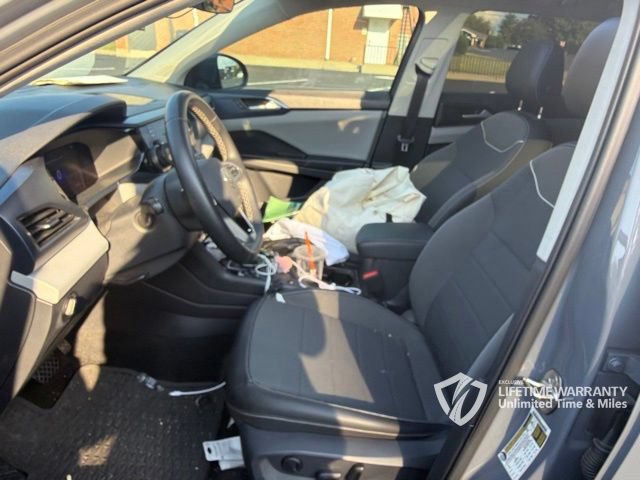 Used 2023 Volkswagen Taos SE w/ Panoramic Sunroof Package FWD image 8