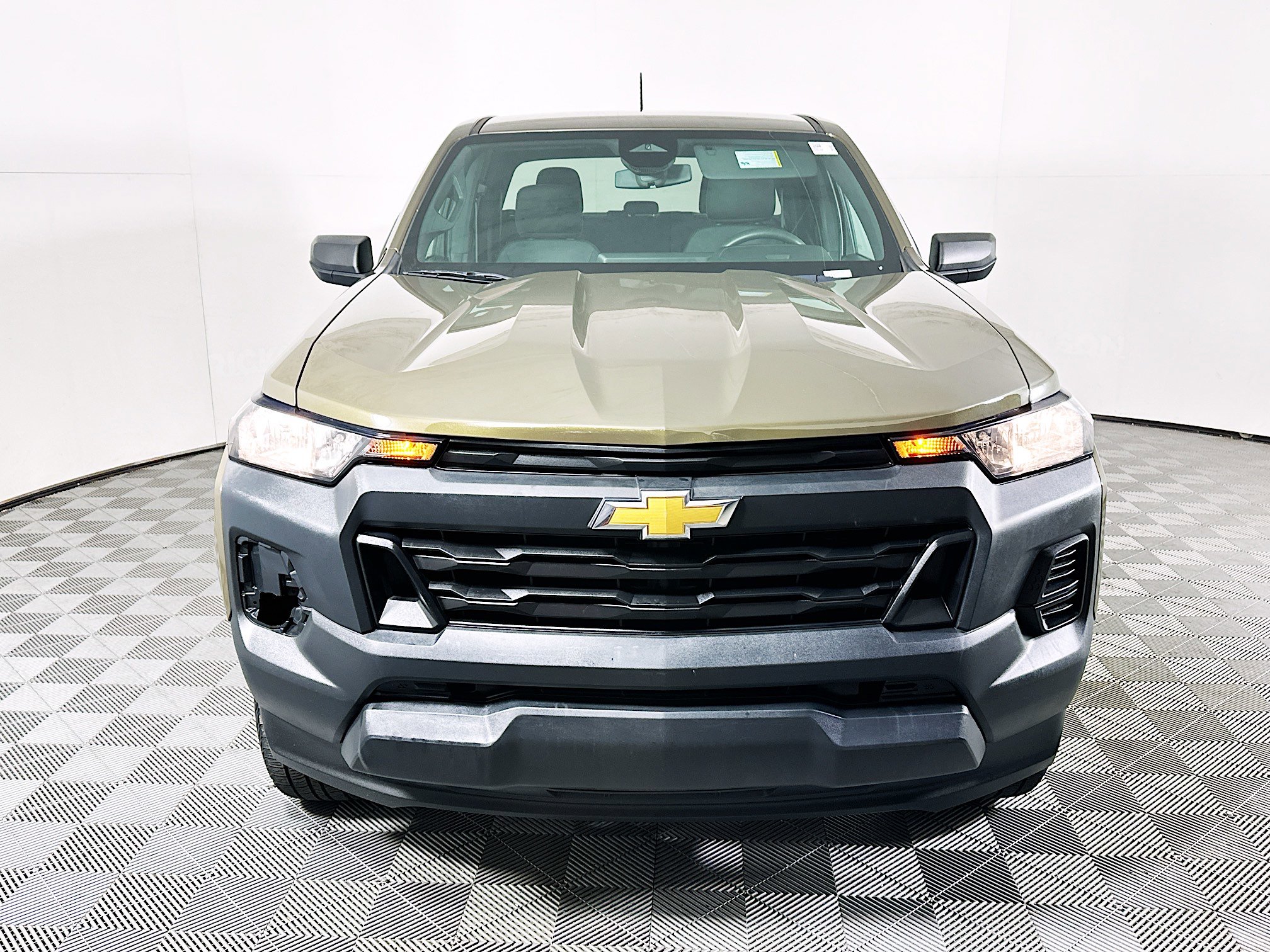 Used 2023 Chevrolet Colorado W/T image 8