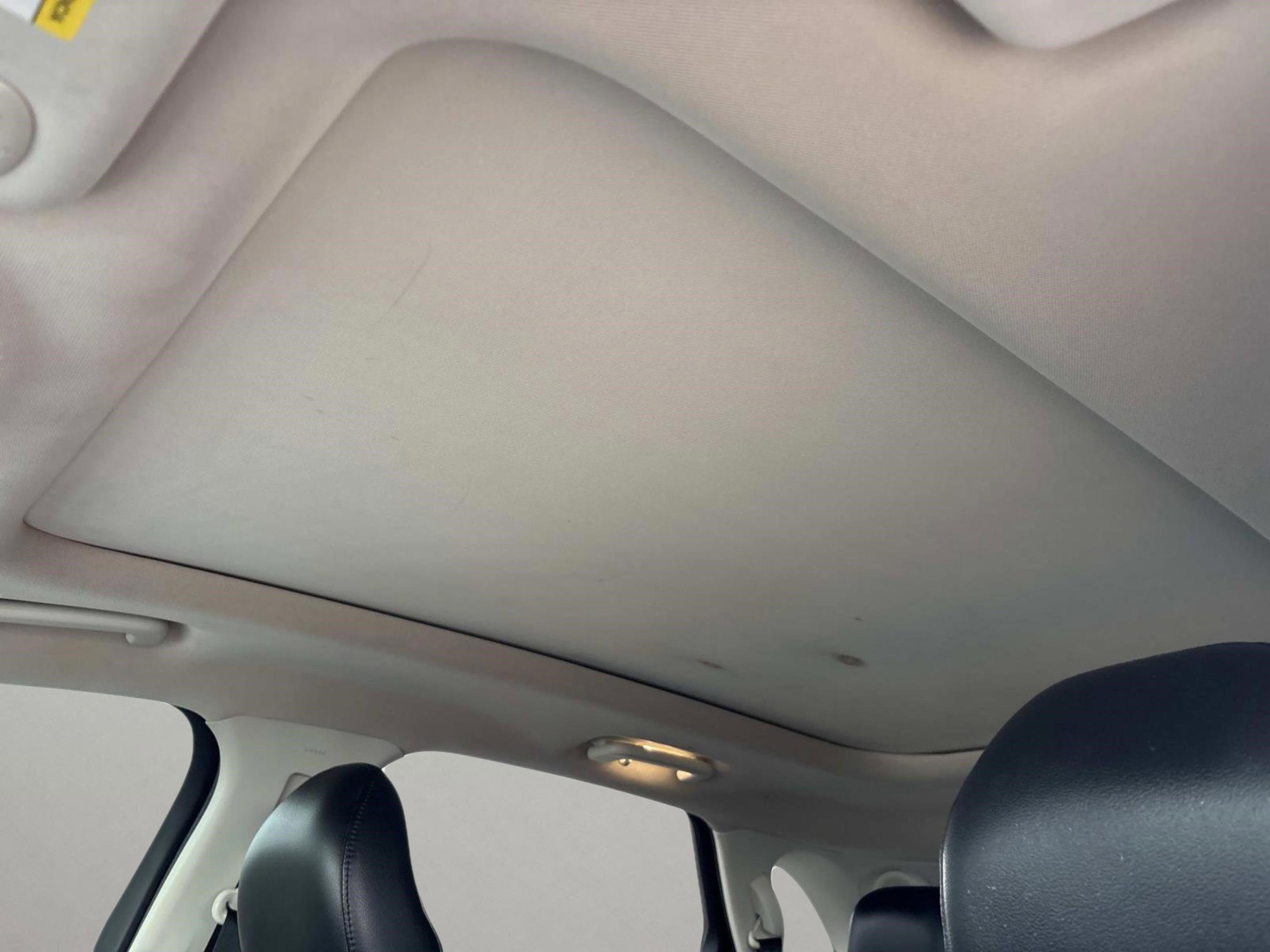 Used 2018 Ford Edge Titanium w/ Equipment Group 301A image 27