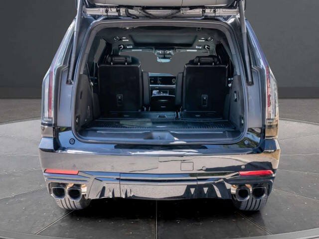 Used 2026 Cadillac Escalade V AWD/4WD image 29