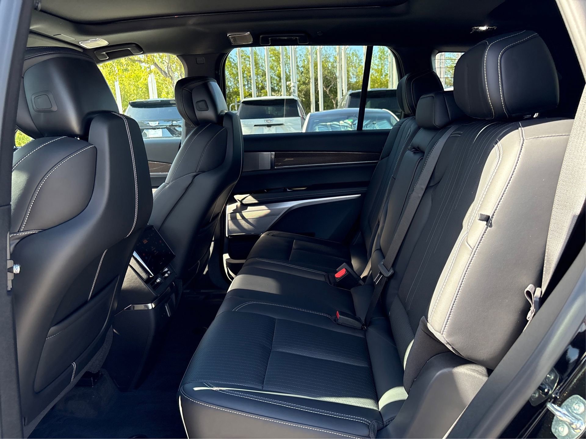 New 2026 Cadillac Vistiq Luxury image 10