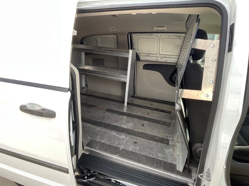 Used 2014 RAM C/V Tradesman image 9