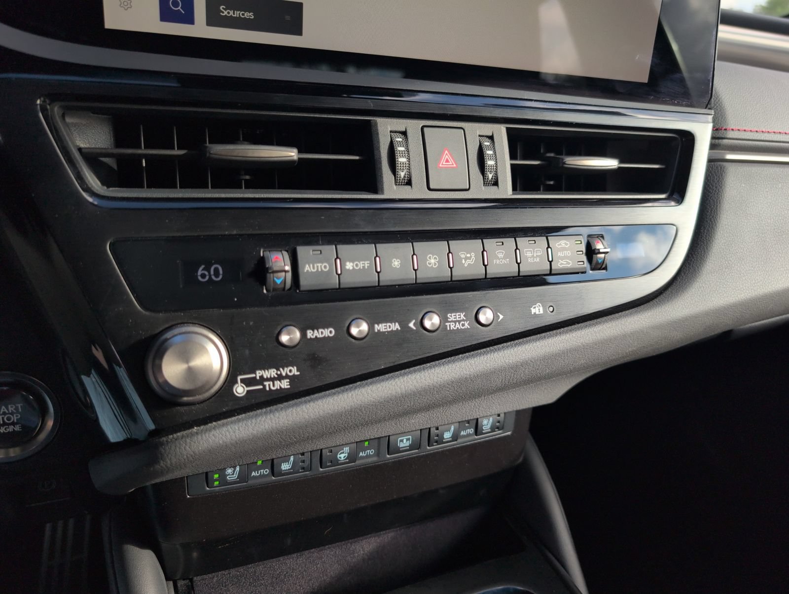 Certified 2024 Lexus ES 350 F Sport w/ Accessory Package (Z1) FWD image 14