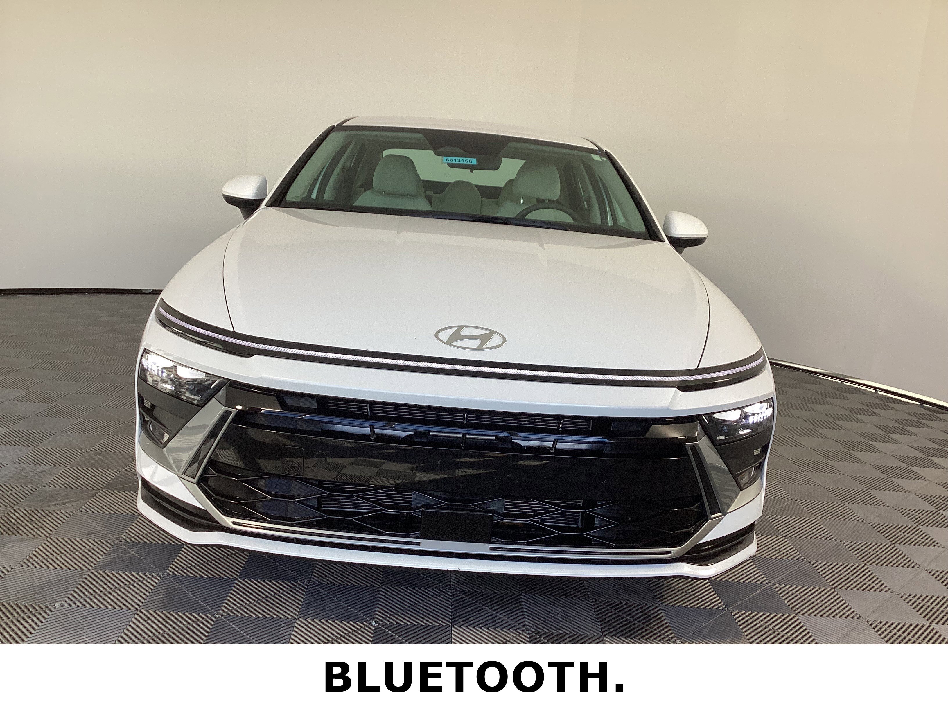 Certified 2025 Hyundai Sonata SE image 2