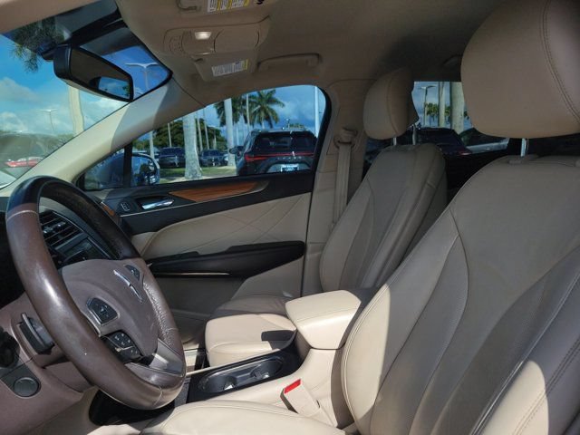 Certified 2019 Lincoln MKC Select FWD image 24