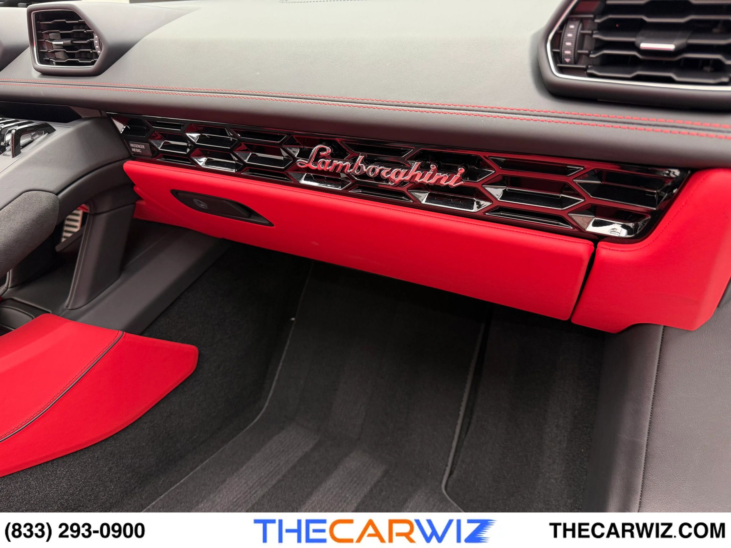 Used 2020 Lamborghini Huracan EVO image 92