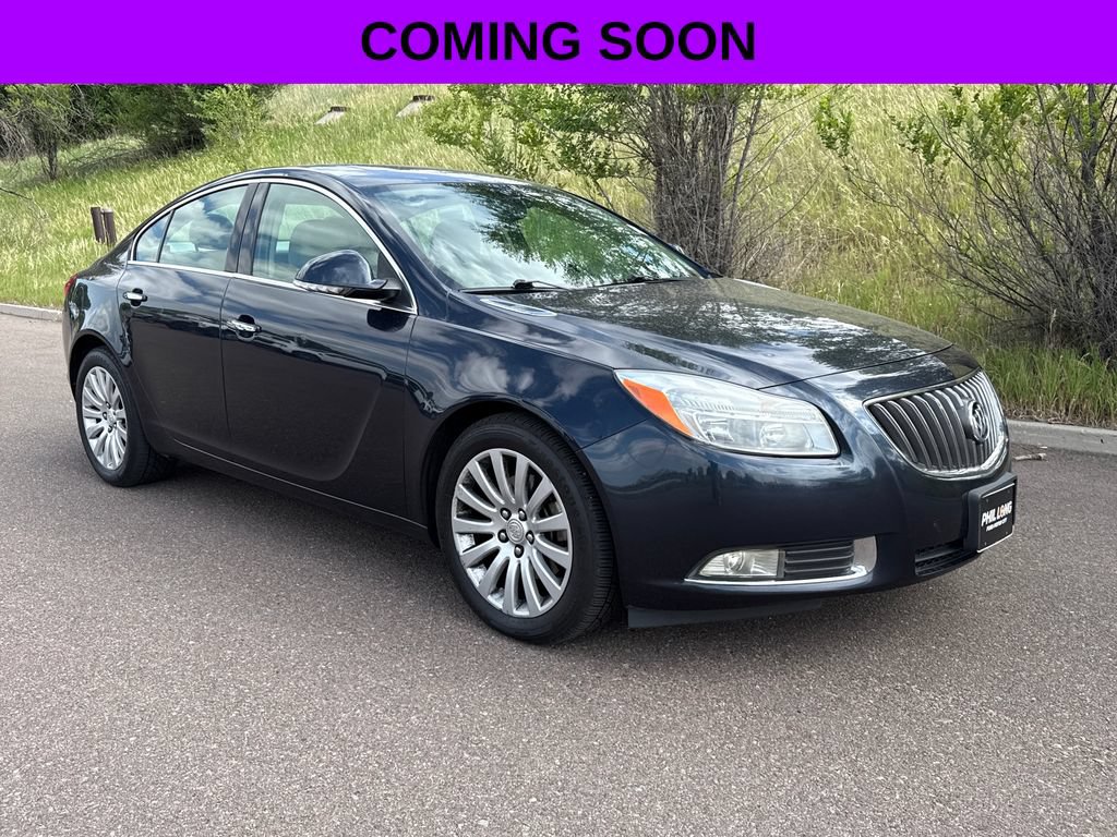 Used 2013 Buick Regal Premium FWD image 1