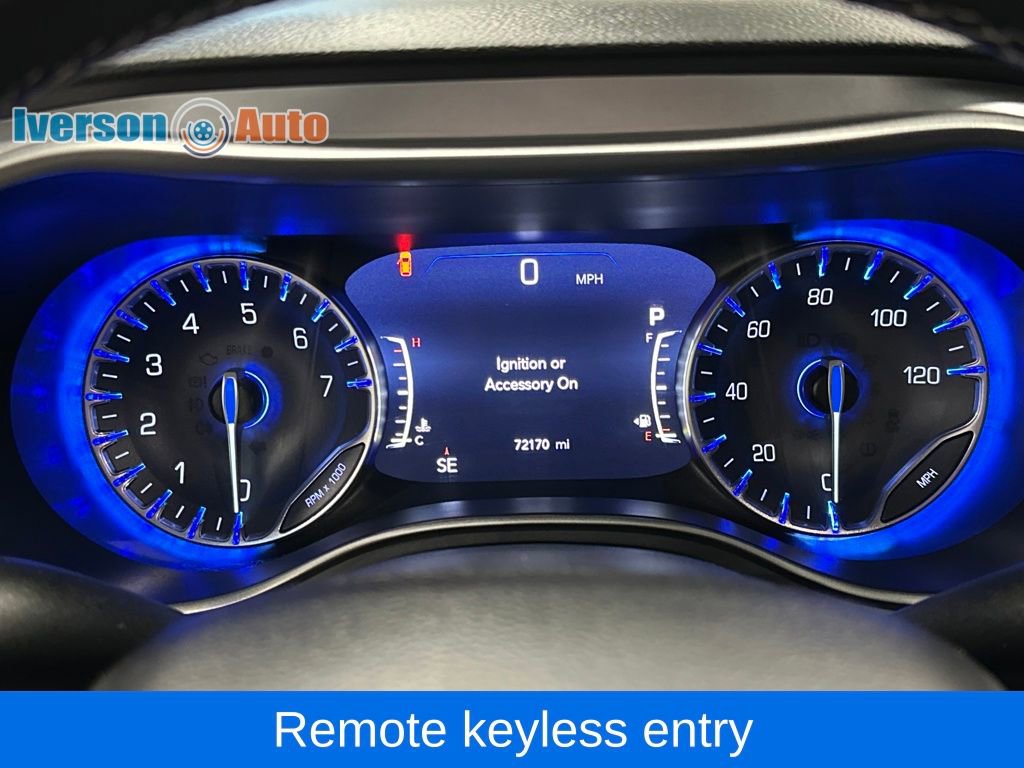 Used 2020 Chrysler Pacifica Touring-L w/ Advanced Safetytec Group image 20