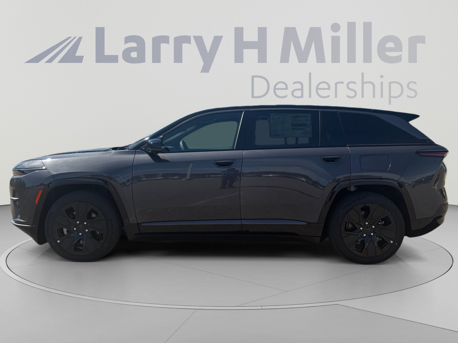 New 2025 Jeep Wagoneer S Launch Edition AWD/4WD image 3
