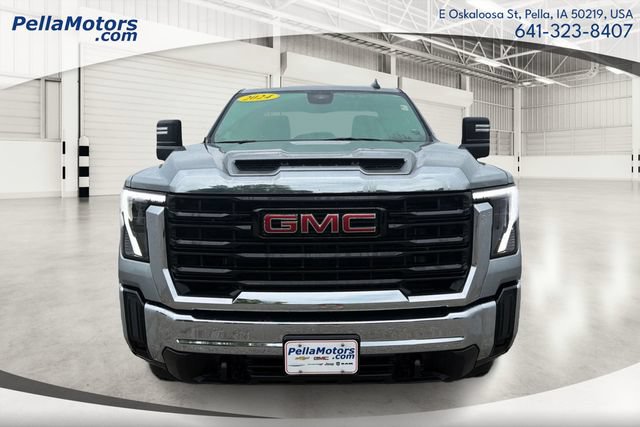 Used 2024 GMC Sierra 2500 Pro w/ Convenience Package AWD/4WD image 7