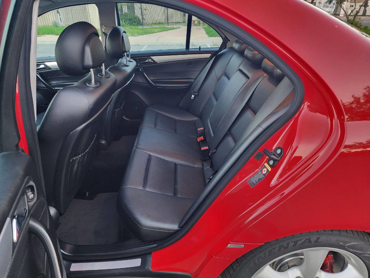 Used 2005 Mercedes-Benz C 230 Sedan image 19