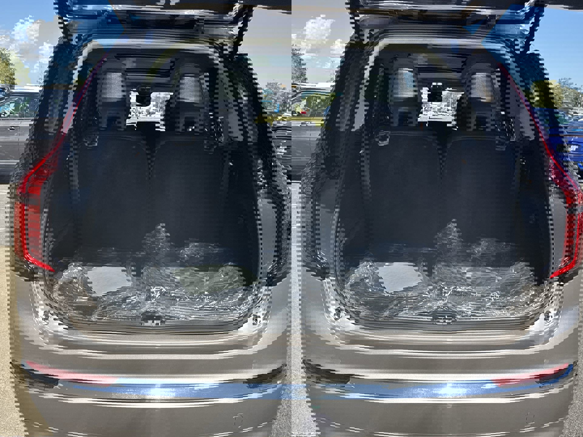 New 2026 Volvo XC90 B5 Plus w/ Protection Package image 25