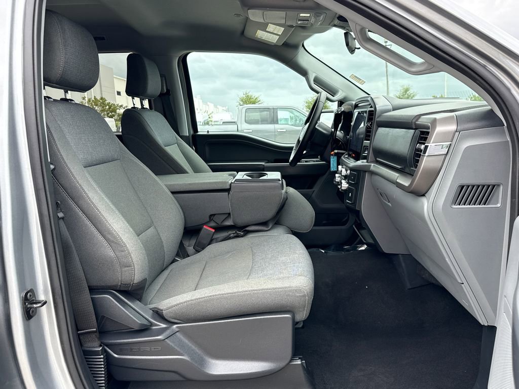 Used 2025 Ford F150 XLT w/ Equipment Group 301A Standard AWD/4WD image 26
