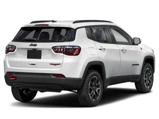 Used 2025 Jeep Compass Trailhawk w/ Trailhawk Elite Group image 2