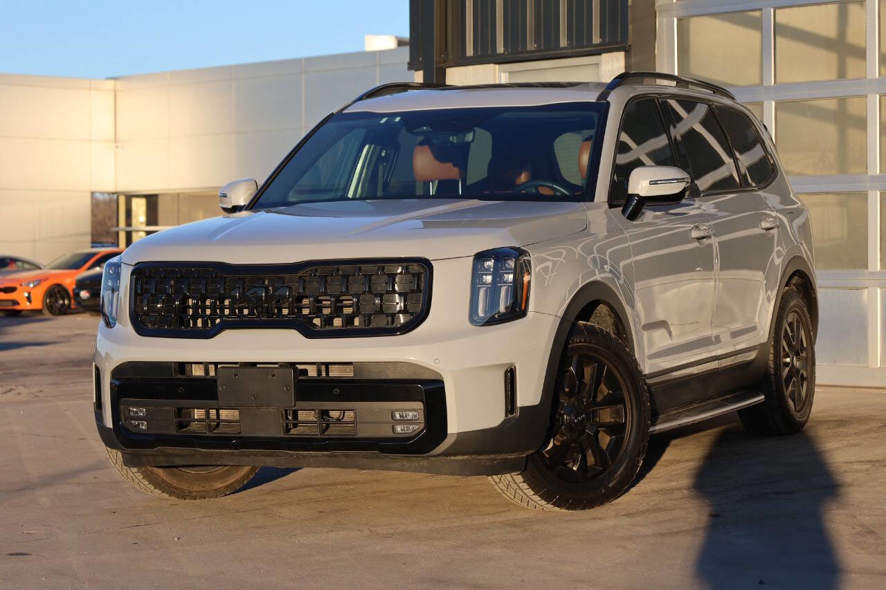Used 2024 Kia Telluride SX Prestige X-Pro image 3