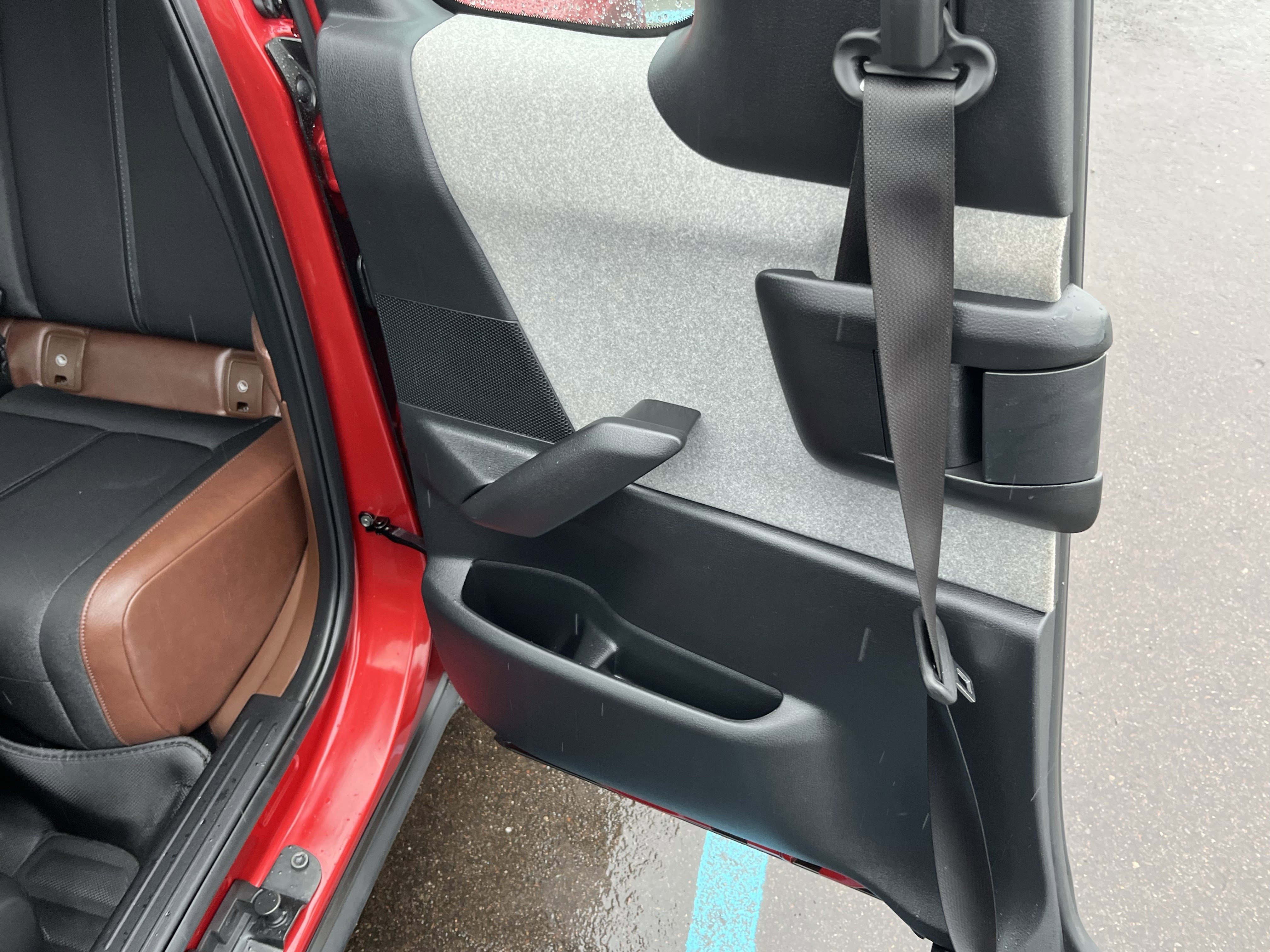 Used 2022 MAZDA MX-30 Electric w/ Premium Plus Pkg image 16