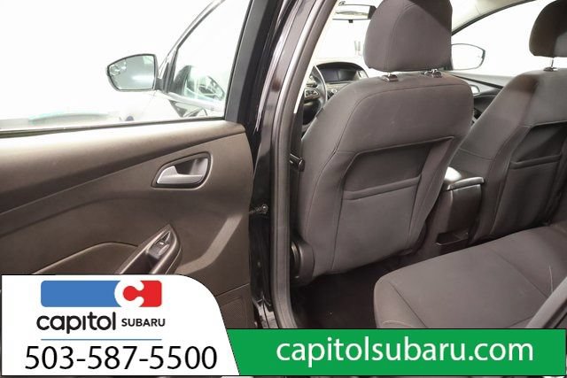 Used 2016 Ford Focus SE FWD image 29