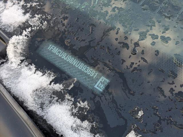 Certified 2022 Ford Escape Titanium w/ Class II Trailer Tow Package image 16