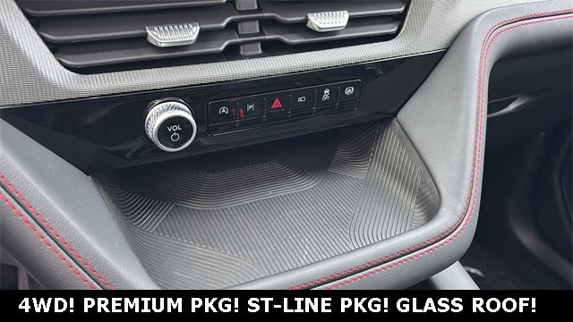 New 2026 Ford Explorer ST-Line w/ ST-Line Street Pack image 18