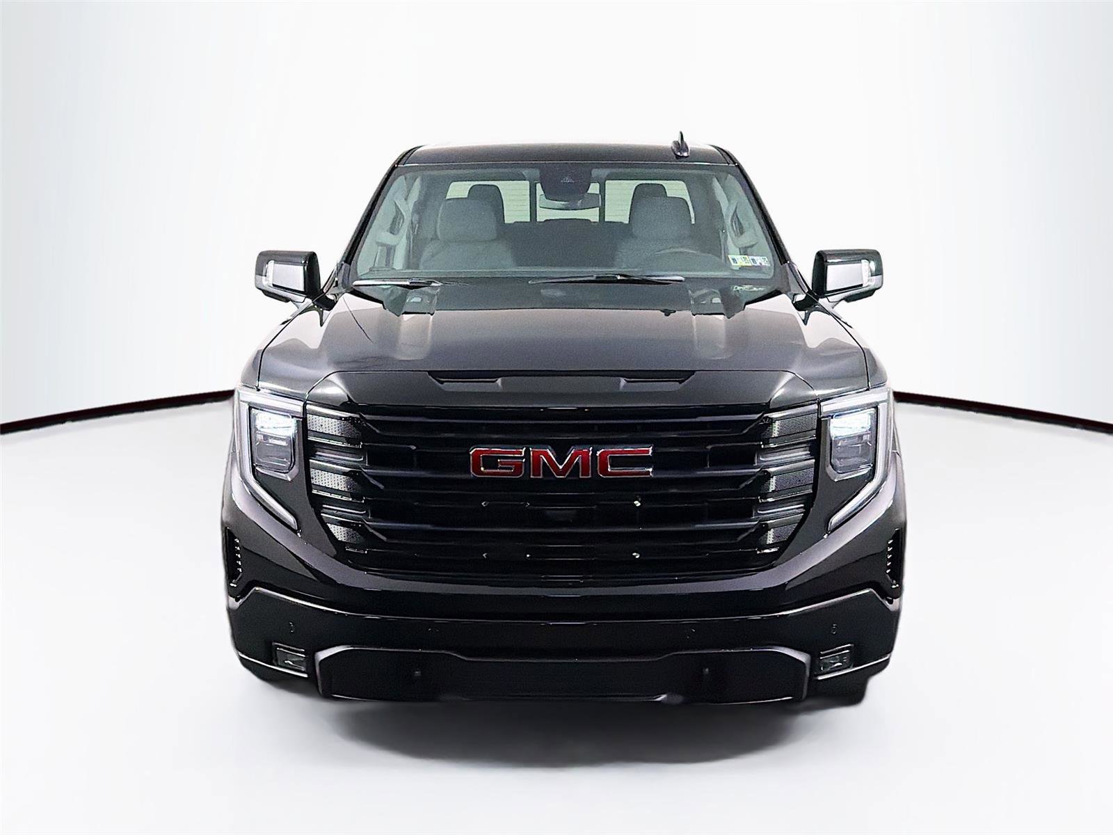 New 2026 GMC Sierra 1500 Elevation image 2