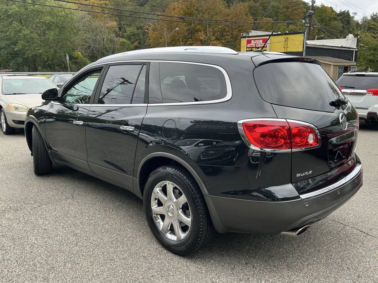Used 2010 Buick Enclave CXL AWD/4WD image 6