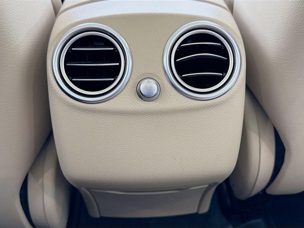 Used 2021 Mercedes-Benz GLC 300 GLC 300 image 27