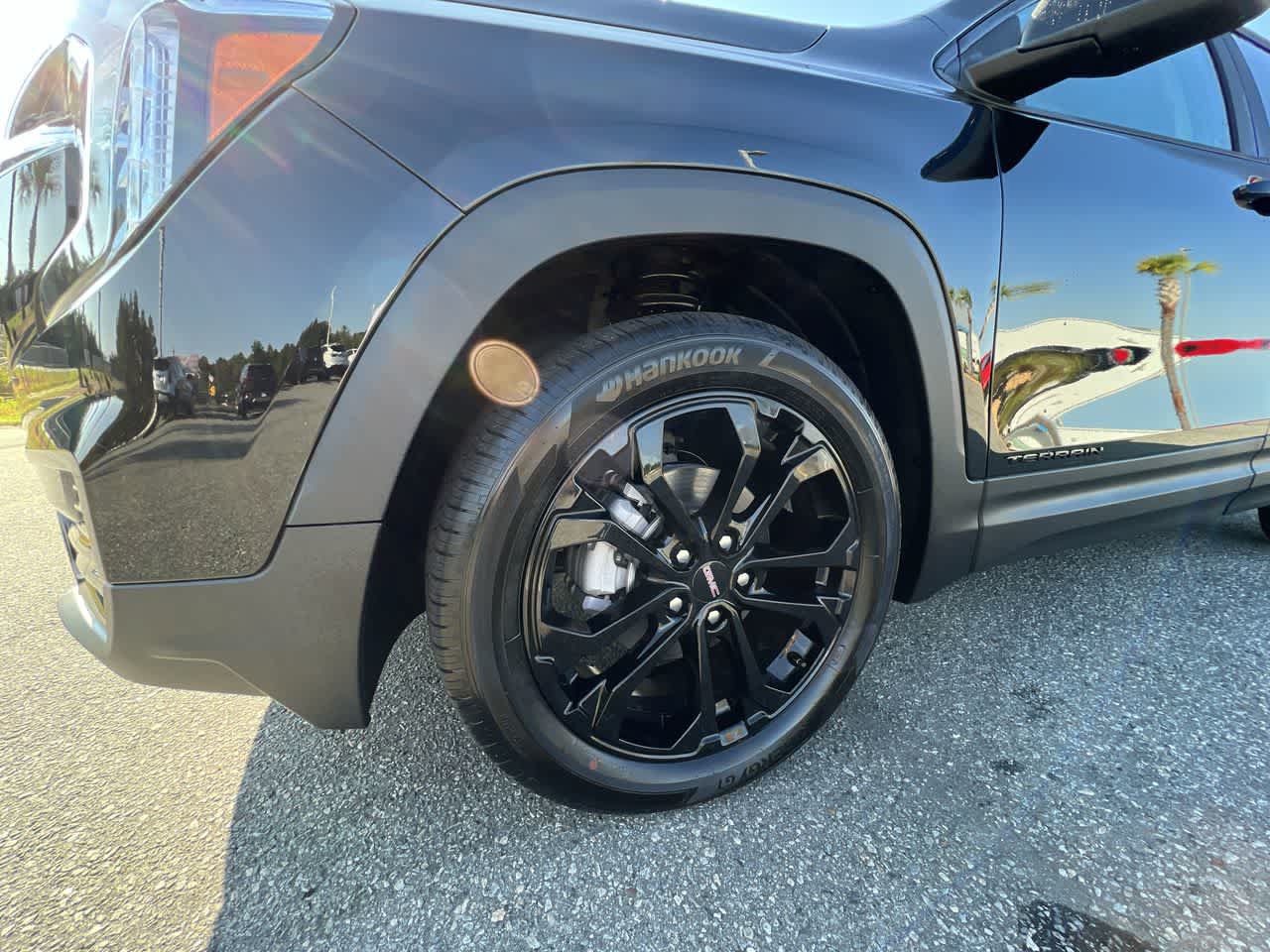 Used 2022 GMC Terrain SLE w/ Driver Convenience Package FWD image 31
