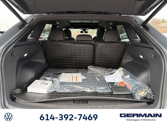 New 2026 Volkswagen Atlas Cross Sport SEL R-Line image 16