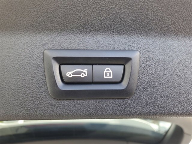 Used 2022 BMW X3 M w/ Executive Package image 11