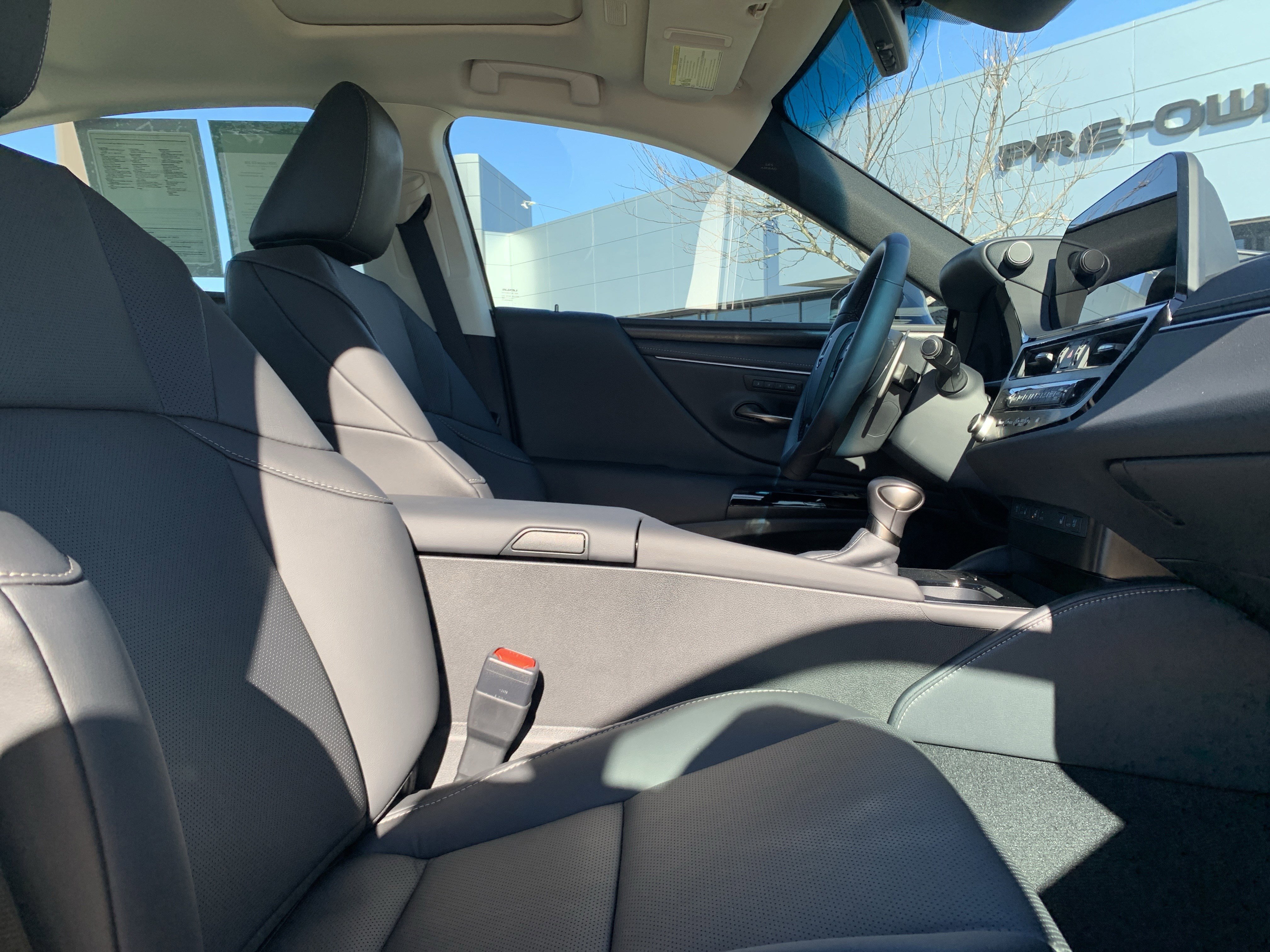 Certified 2025 Lexus ES 350 w/ Premium Package image 35