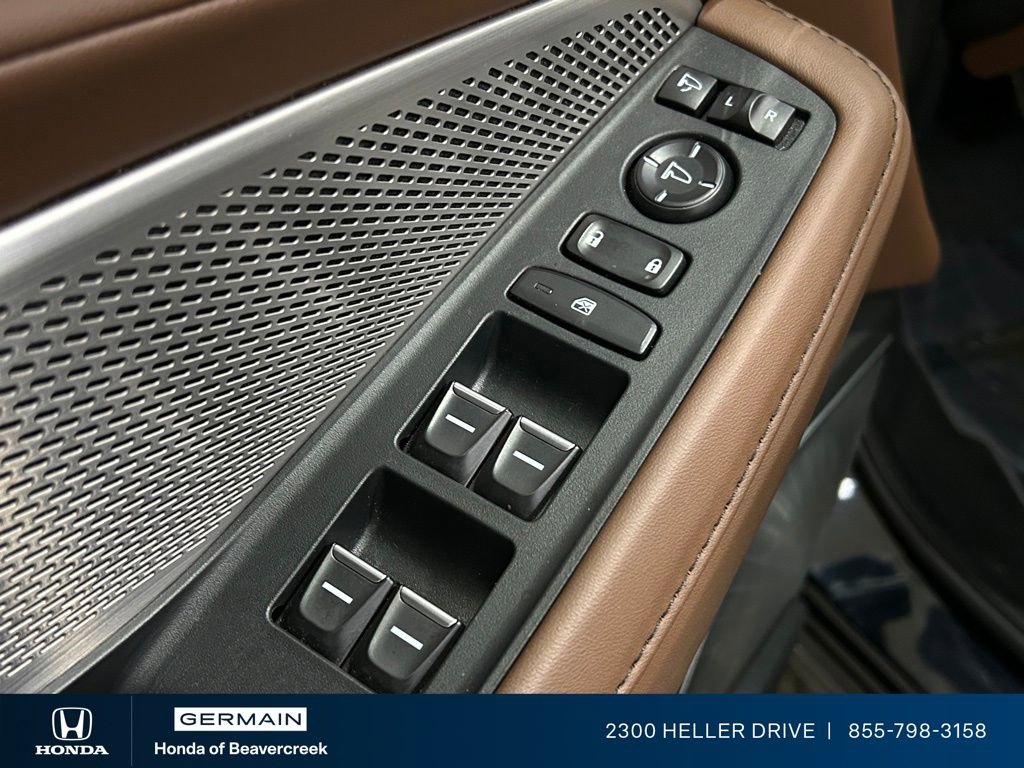 Used 2024 Acura MDX SH-AWD w/ Technology Package image 18