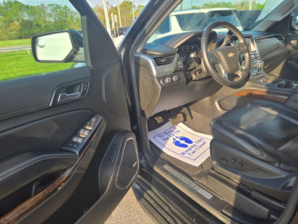 Used 2019 Chevrolet Tahoe LT AWD/4WD image 6
