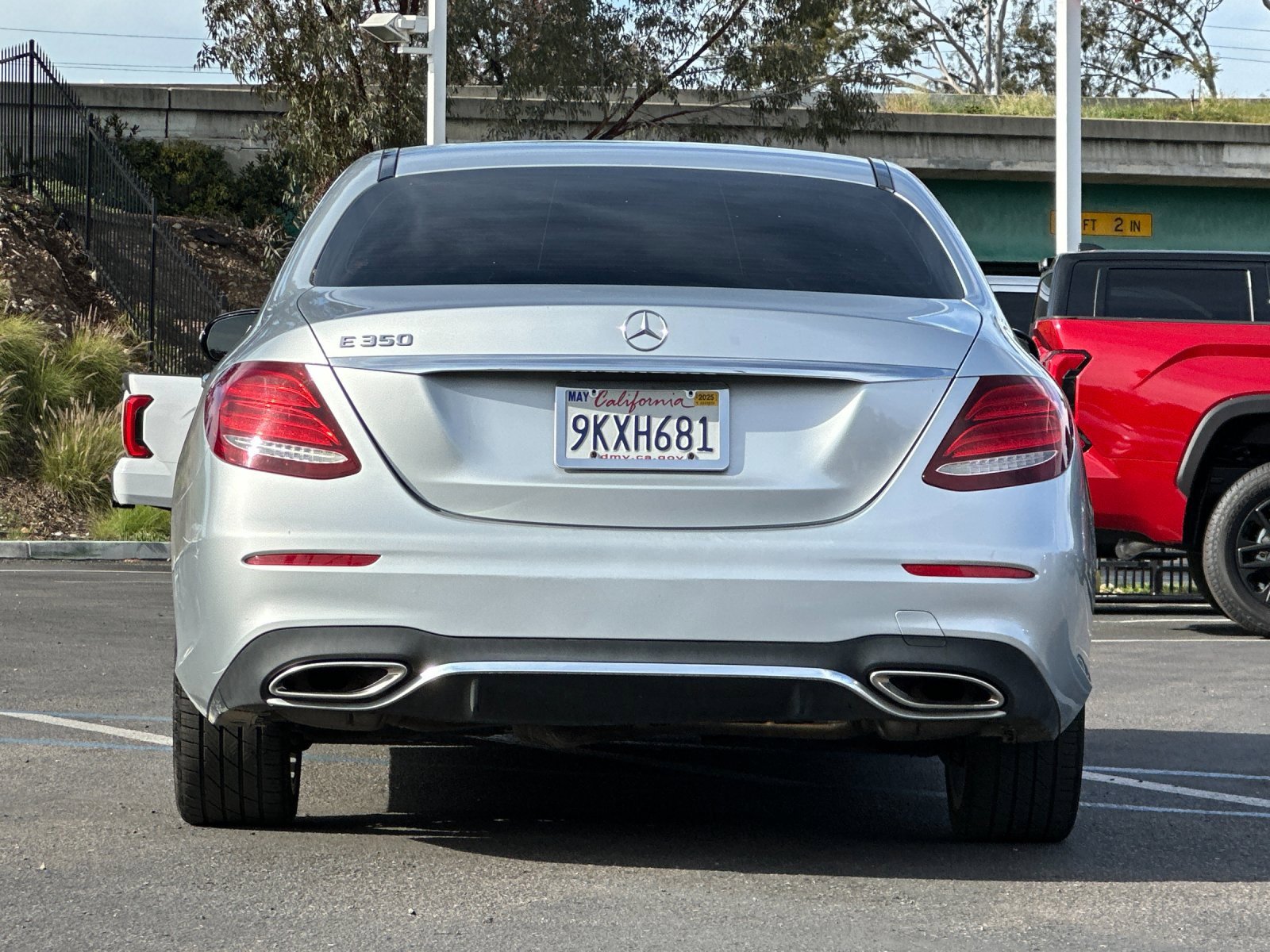 Used 2020 Mercedes-Benz E 350 Sedan image 4
