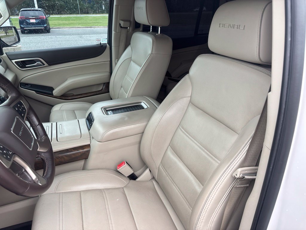 Used 2018 GMC Yukon Denali w/ Denali Ultimate Package AWD/4WD image 29