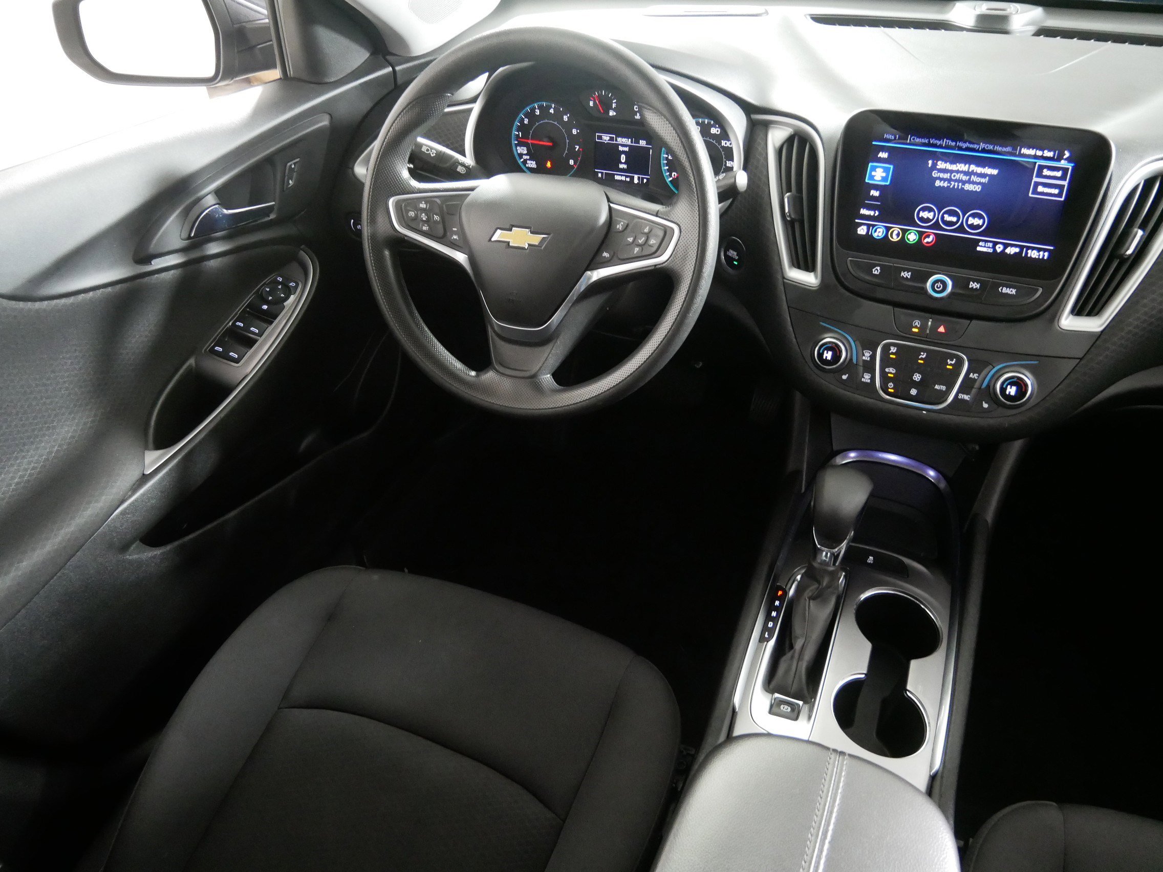 Used 2023 Chevrolet Malibu LT image 9