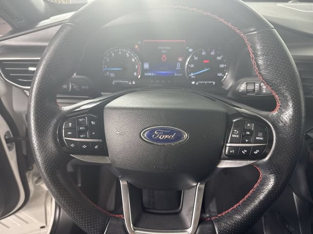 Used 2023 Ford Explorer ST-Line AWD/4WD image 12
